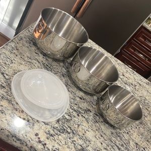 Stainless steel mixing bowls - set of 3 nesting bowls